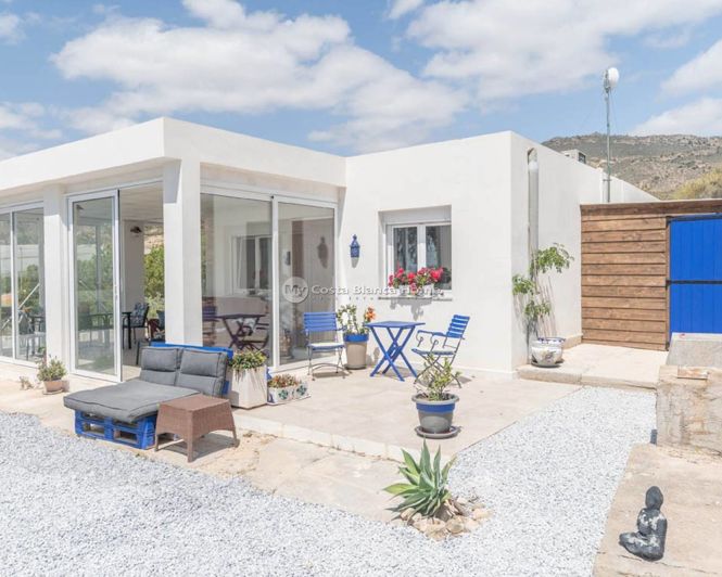 Image No.25-3 Bed Country House for sale