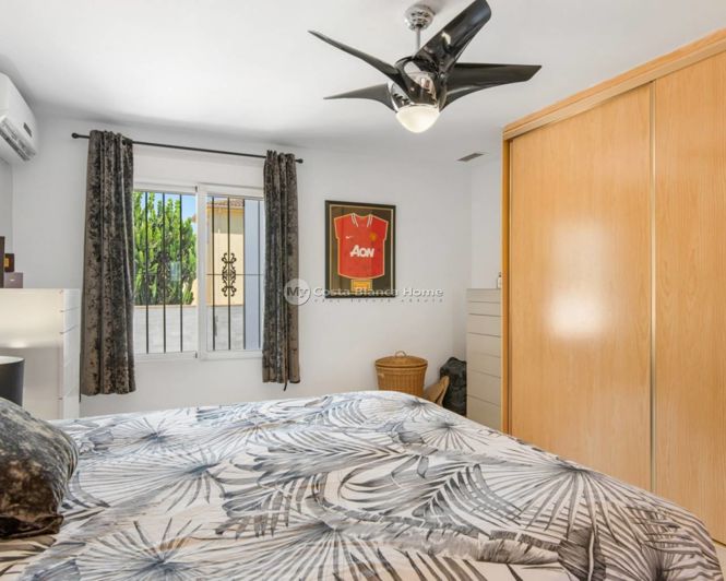 Image No.20-Maison de campagne de 4 chambres à vendre à Catral