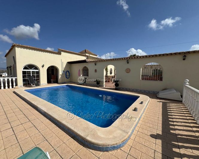 Image No.1-Villa de 5 chambres à vendre à Catral