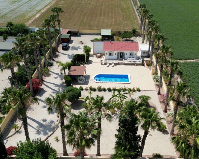Image No.1-3 Bed Country House for sale
