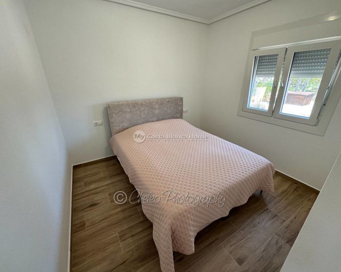 Image No.11-4 Bed Country House for sale