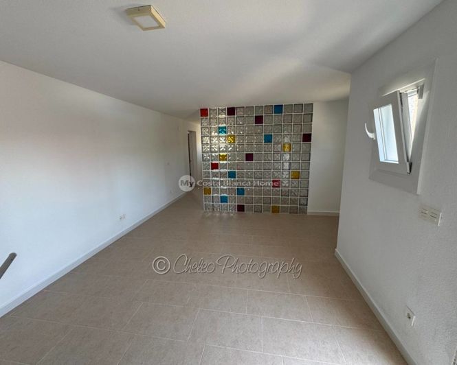 Image No.23-4 Bed Country House for sale