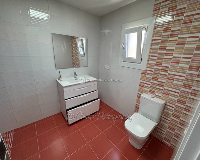 Image No.25-4 Bed Country House for sale