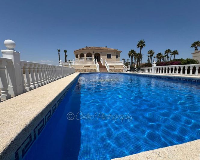 Image No.34-4 Bed Country House for sale