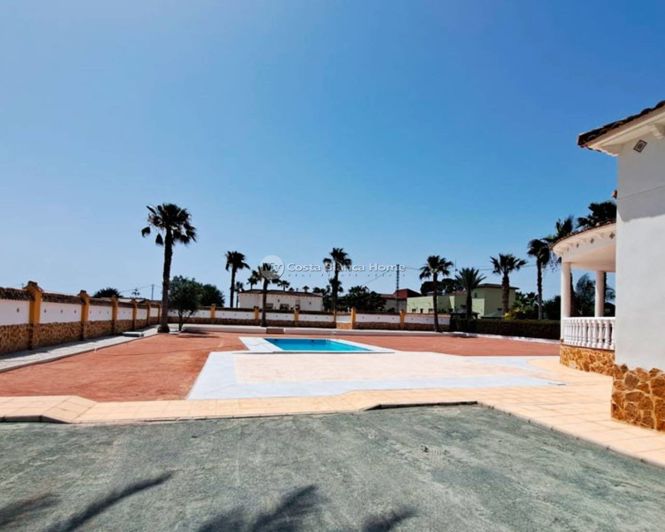 Image No.12-Maison de campagne de 3 chambres à vendre à Catral