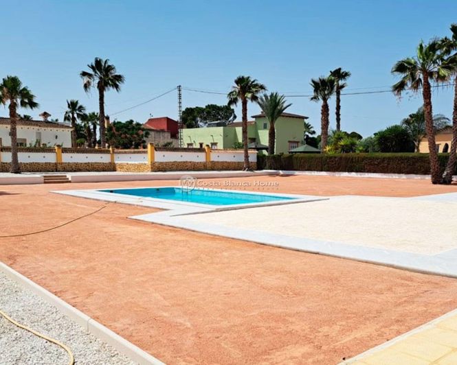 Image No.2-Maison de campagne de 3 chambres à vendre à Catral