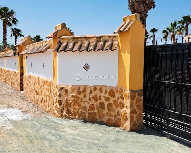 Image No.5-Maison de campagne de 3 chambres à vendre à Catral