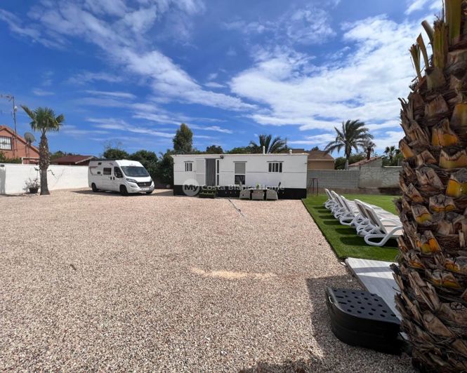 Image No.10-3 Bed Country House for sale