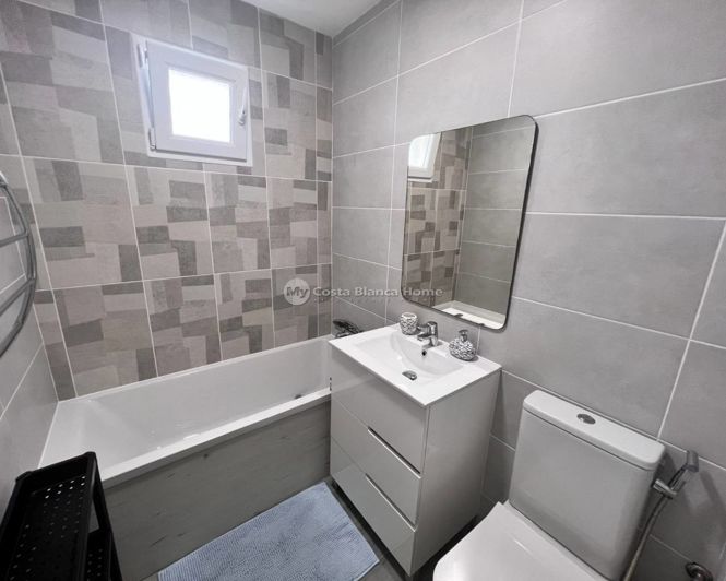 Image No.15-3 Bed Country House for sale