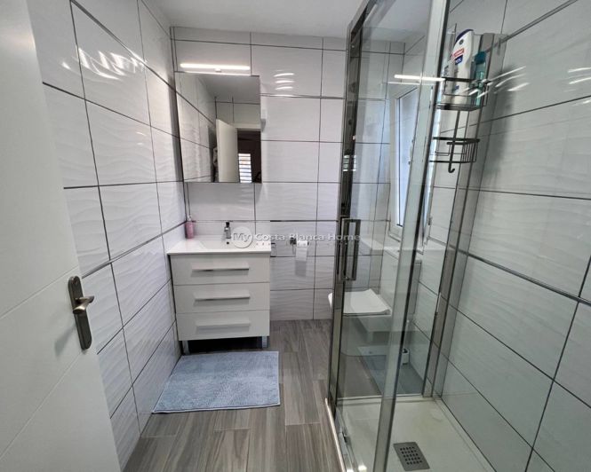 Image No.21-3 Bed Country House for sale