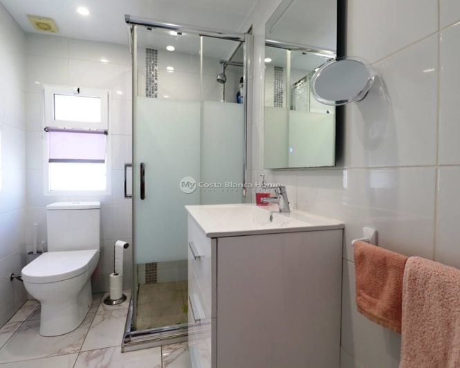 Image No.15-3 Bed Villa for sale