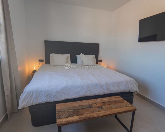 Image No.15-4 Bed Villa for sale