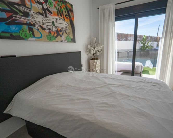 Image No.17-4 Bed Villa for sale