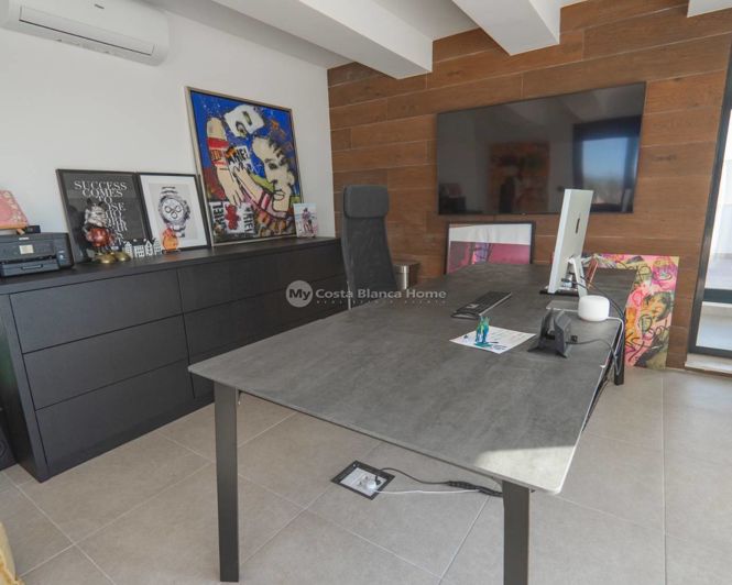 Image No.21-4 Bed Villa for sale