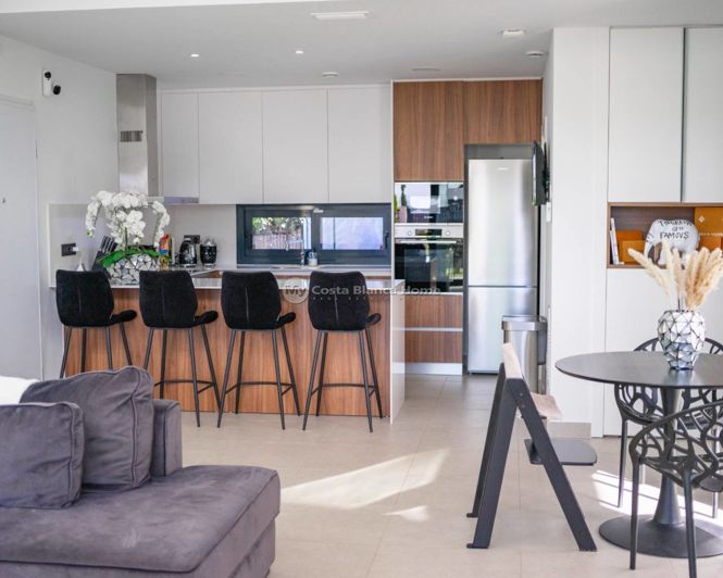 Image No.7-4 Bed Villa for sale