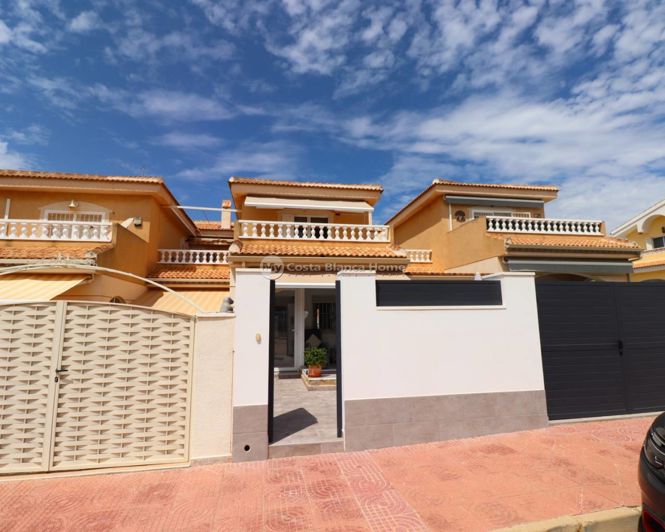 Image No.1-3 Bed Townhouse for sale