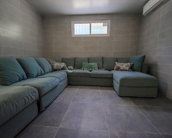 Image No.10-5 Bed Villa for sale