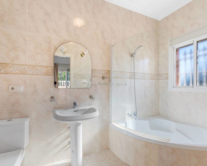 Image No.19-5 Bed Villa for sale