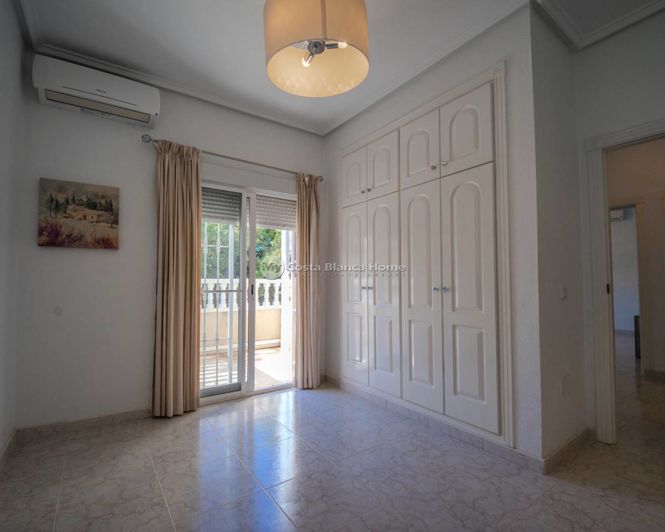 Image No.35-5 Bed Villa for sale