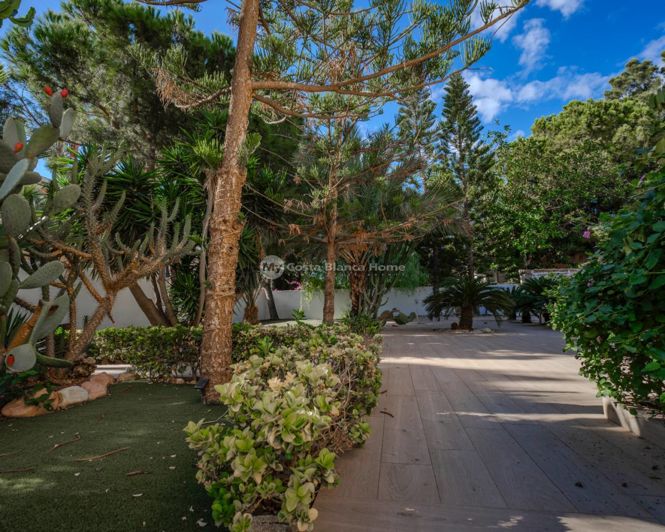 Image No.49-5 Bed Villa for sale