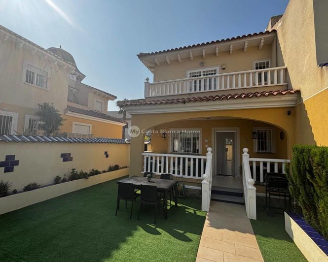 Image No.1-2 Bed Townhouse for sale