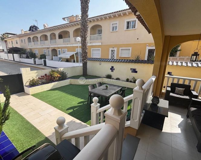 Image No.23-2 Bed Townhouse for sale