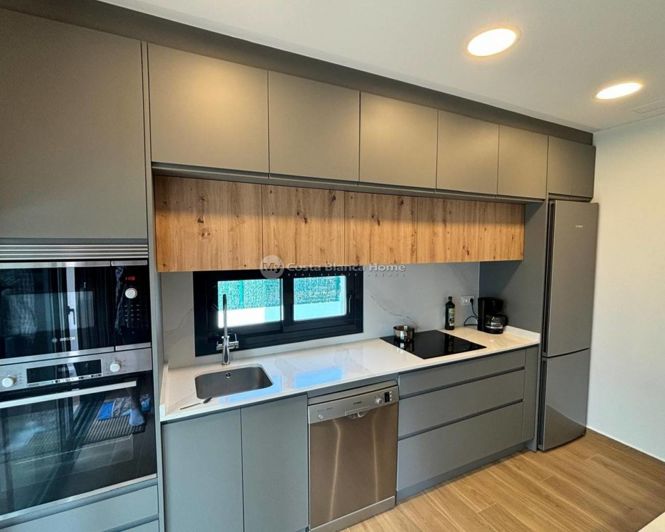 Image No.30-3 Bed Property for sale