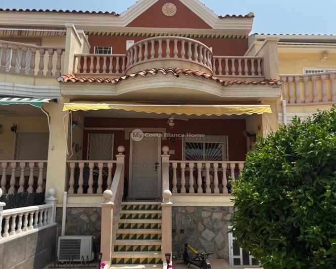 Image No.1-3 Bed Townhouse for sale