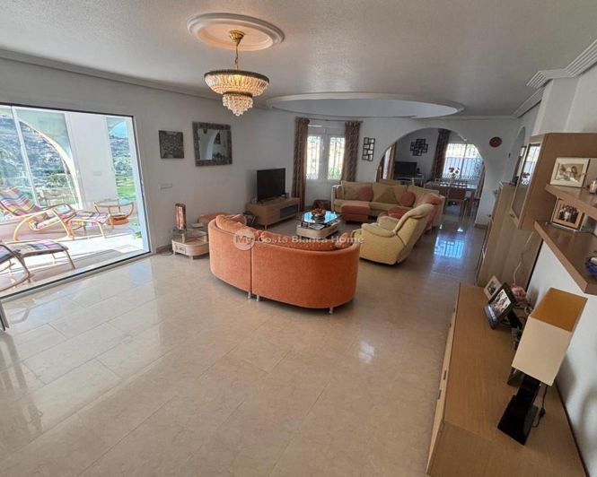 Image No.3-Propriété de 5 chambres à vendre à Ciudad Quesada