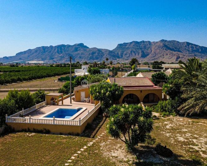 Image No.8-3 Bed Country House for sale