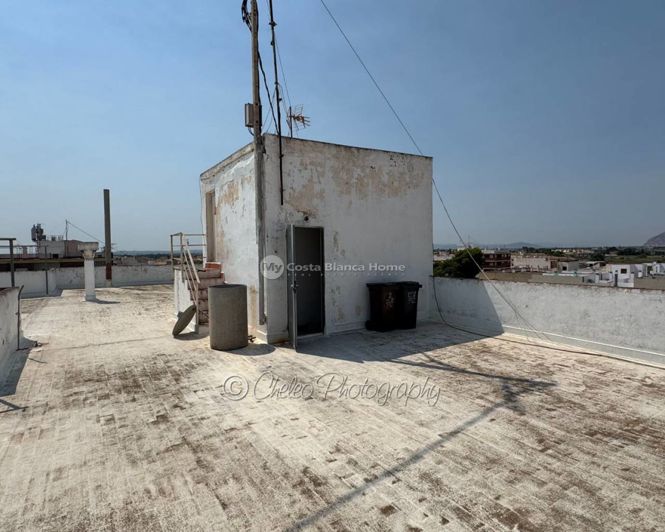 Image No.23-3 Bed Apartment for sale