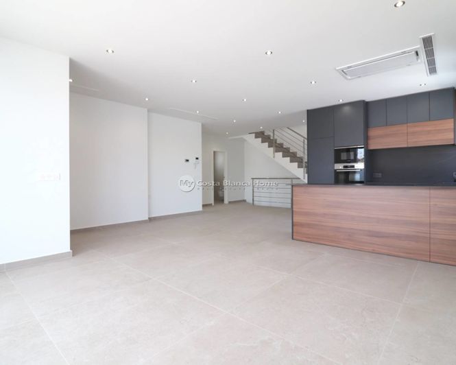 Image No.3-3 Bed Villa for sale