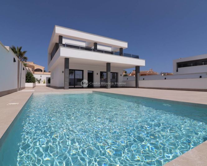 Image No.33-3 Bed Villa for sale