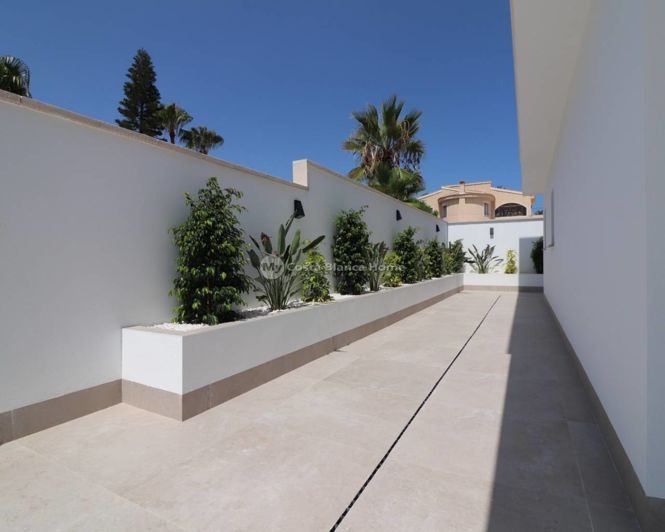 Image No.41-3 Bed Villa for sale