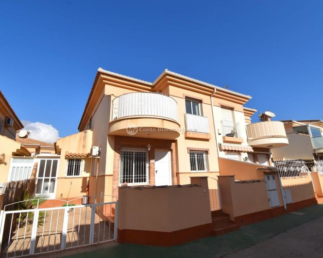 Image No.1-3 Bed Property for sale