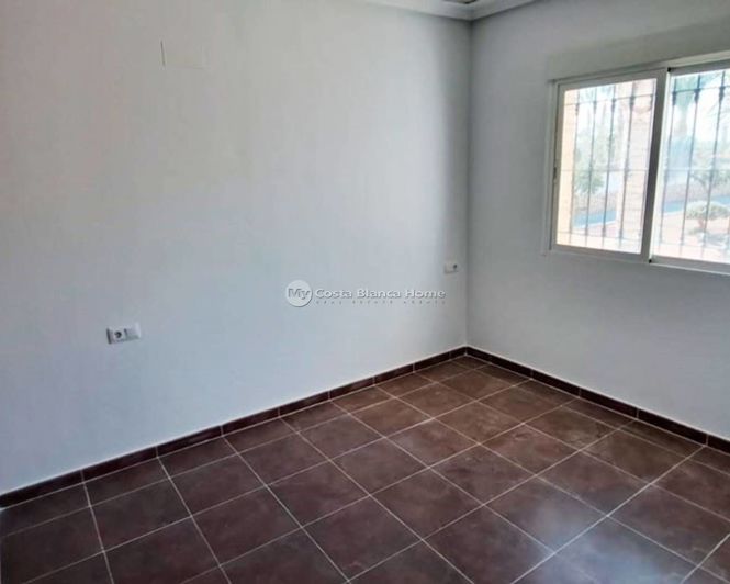 Image No.8-3 Bed Country House for sale