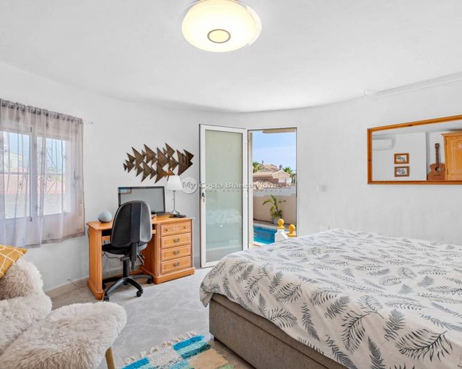 Image No.18-5 Bed Villa for sale