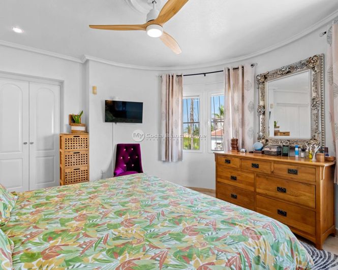 Image No.32-5 Bed Villa for sale