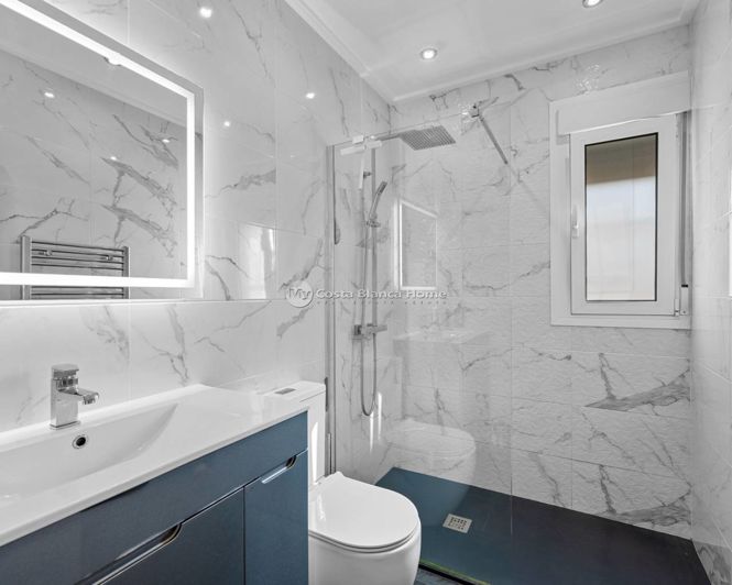 Image No.33-5 Bed Villa for sale