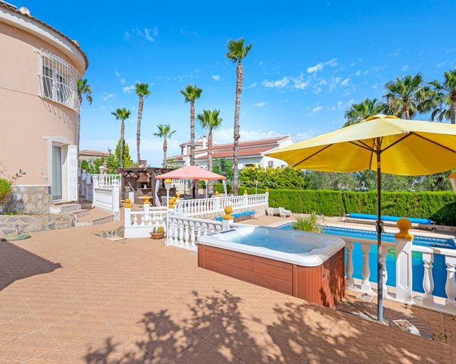 Image No.41-5 Bed Villa for sale