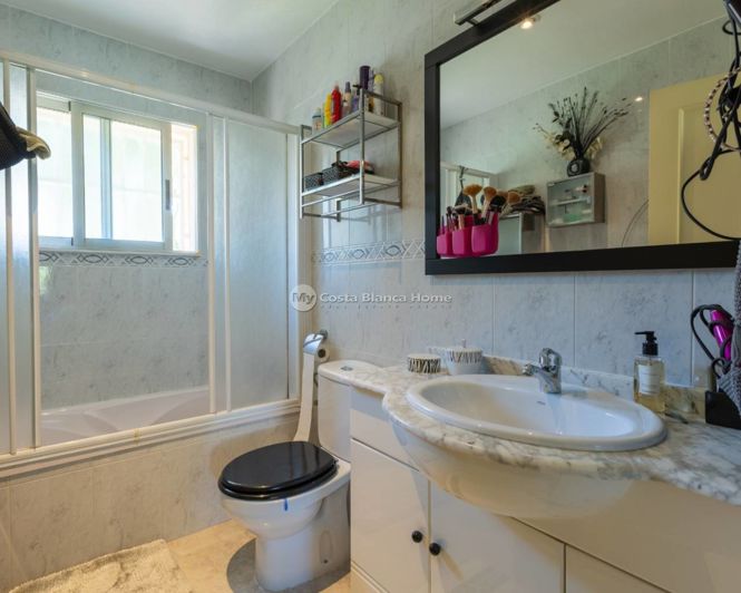 Image No.34-5 Bed Villa for sale