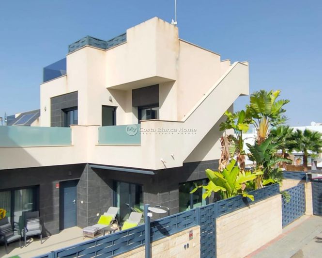 Image No.1-3 Bed Villa for sale
