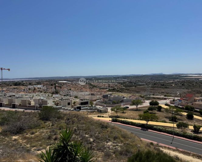 Image No.19-2 Bed Apartment for sale