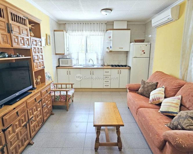 Image No.12-3 Bed Townhouse for sale