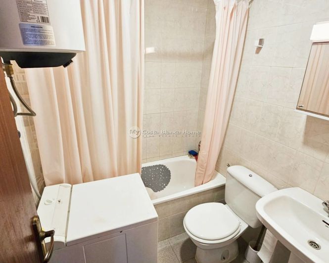 Image No.28-3 Bed Townhouse for sale