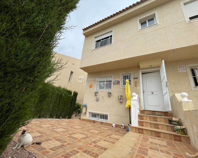 Image No.1-5 Bed Villa for sale