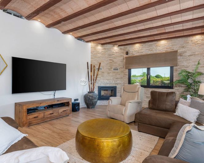 Image No.10-5 Bed Villa for sale