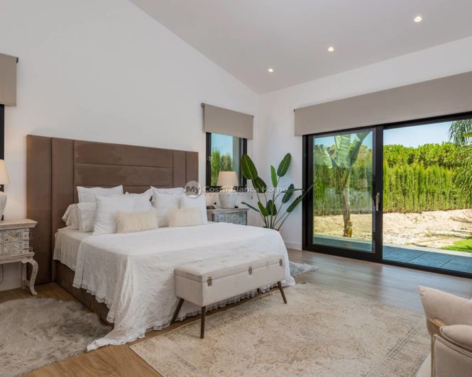 Image No.25-5 Bed Villa for sale