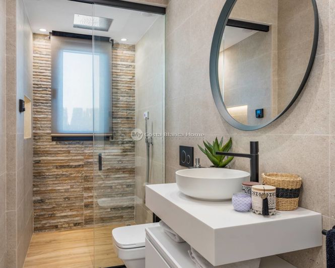 Image No.40-5 Bed Villa for sale