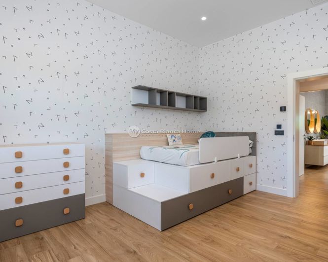 Image No.45-5 Bed Villa for sale